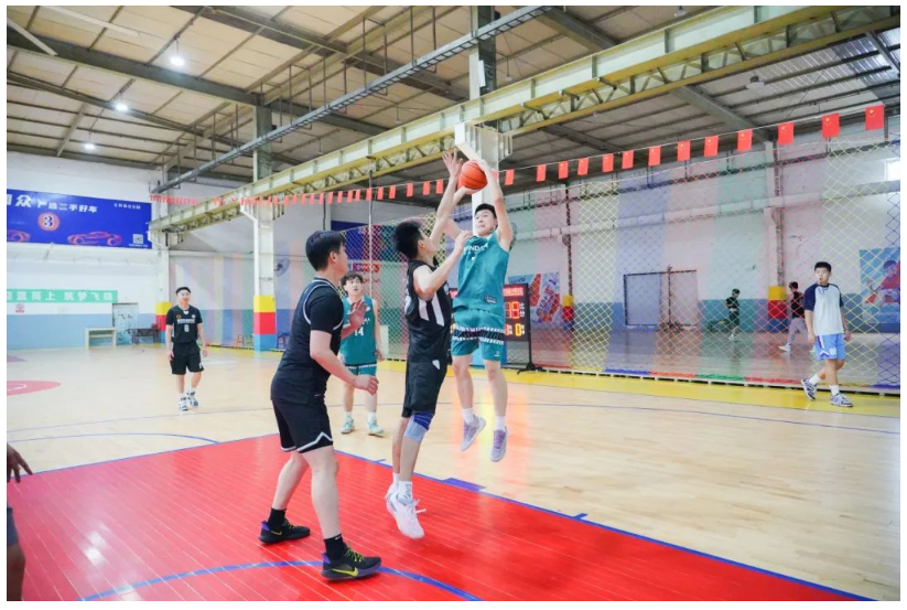 文達通股份“WIN籃球俱樂部”與青島西海岸新區中心醫院籃球隊友誼賽圓滿舉辦